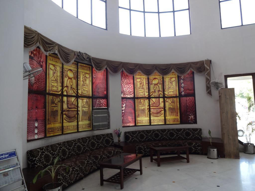 Hotel Sita Manor กวาลิออร์ ภายนอก รูปภาพ