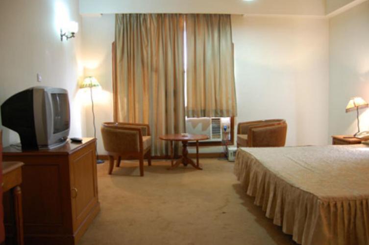 Hotel Sita Manor กวาลิออร์ ภายนอก รูปภาพ